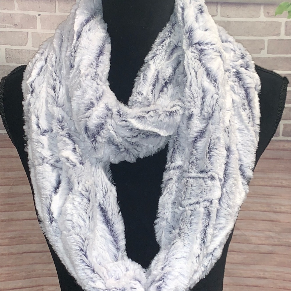 Infinity scarfs - Picture 8 of 8